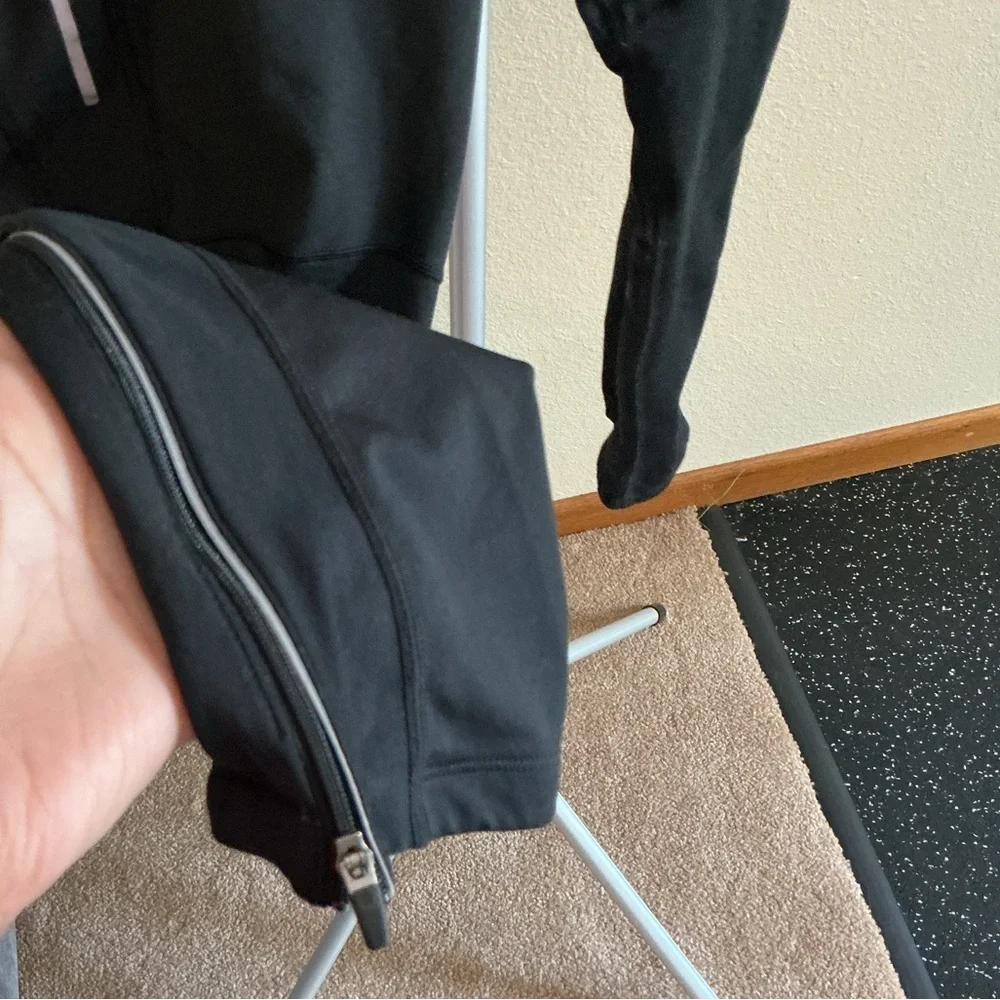 Nike Black Performance Leggings - Picture 5 of 8